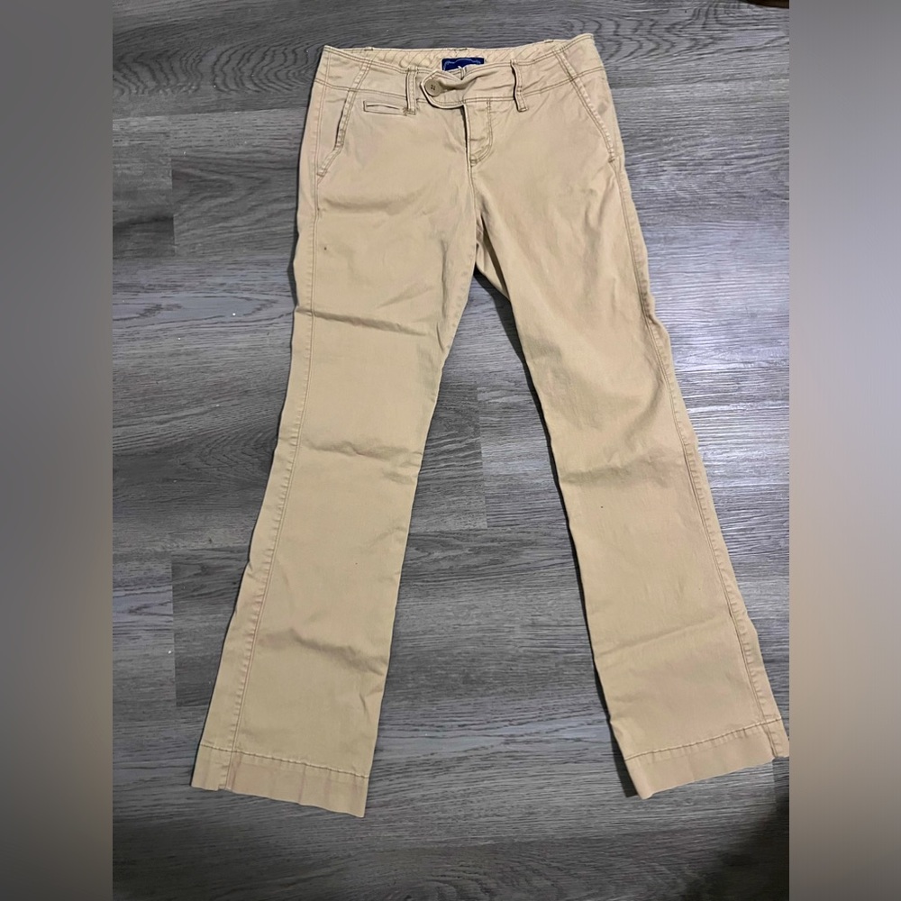 Beige American Eagle Jeans